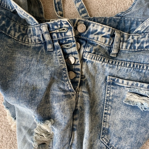 Distressed Denim overalls Size 26 - Picture 3 of 7